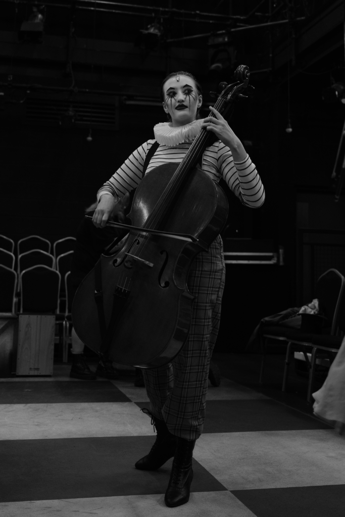 viviana camus actor musician cello lessons portrait